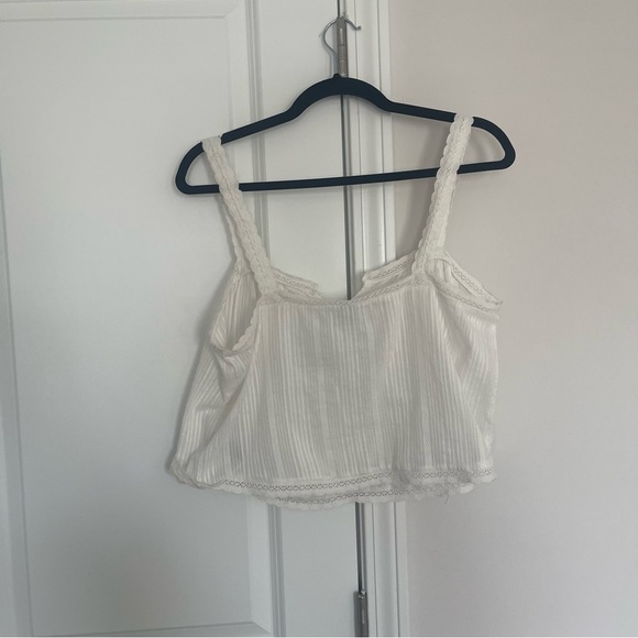 Old Navy Sleeveless Textured Dobby Top NWOT - Picture 4 of 8